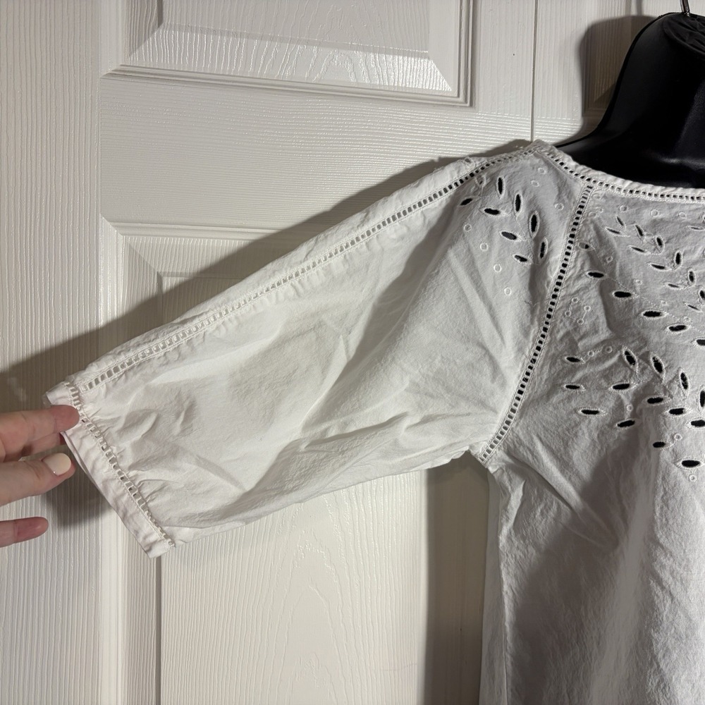 GAP Eyelet Lace Shirt Women XS White Embroidered Short Sleeve 100% Cotton Blouse - Picture 2 of 7